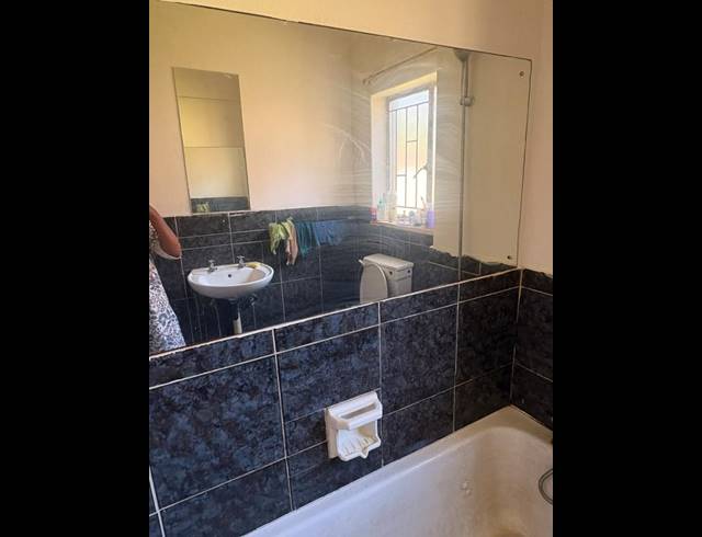 2 BEDROOM APARTMENT FOR SALE IN SASOLBURG EXT 3